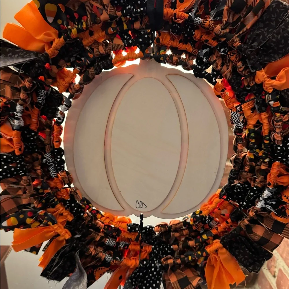 Retro Pumpkin Halloween Rag Wreath